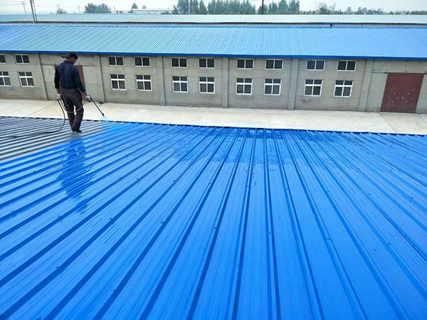 新荣 彩钢瓦喷漆翻新工业厂房、仓库